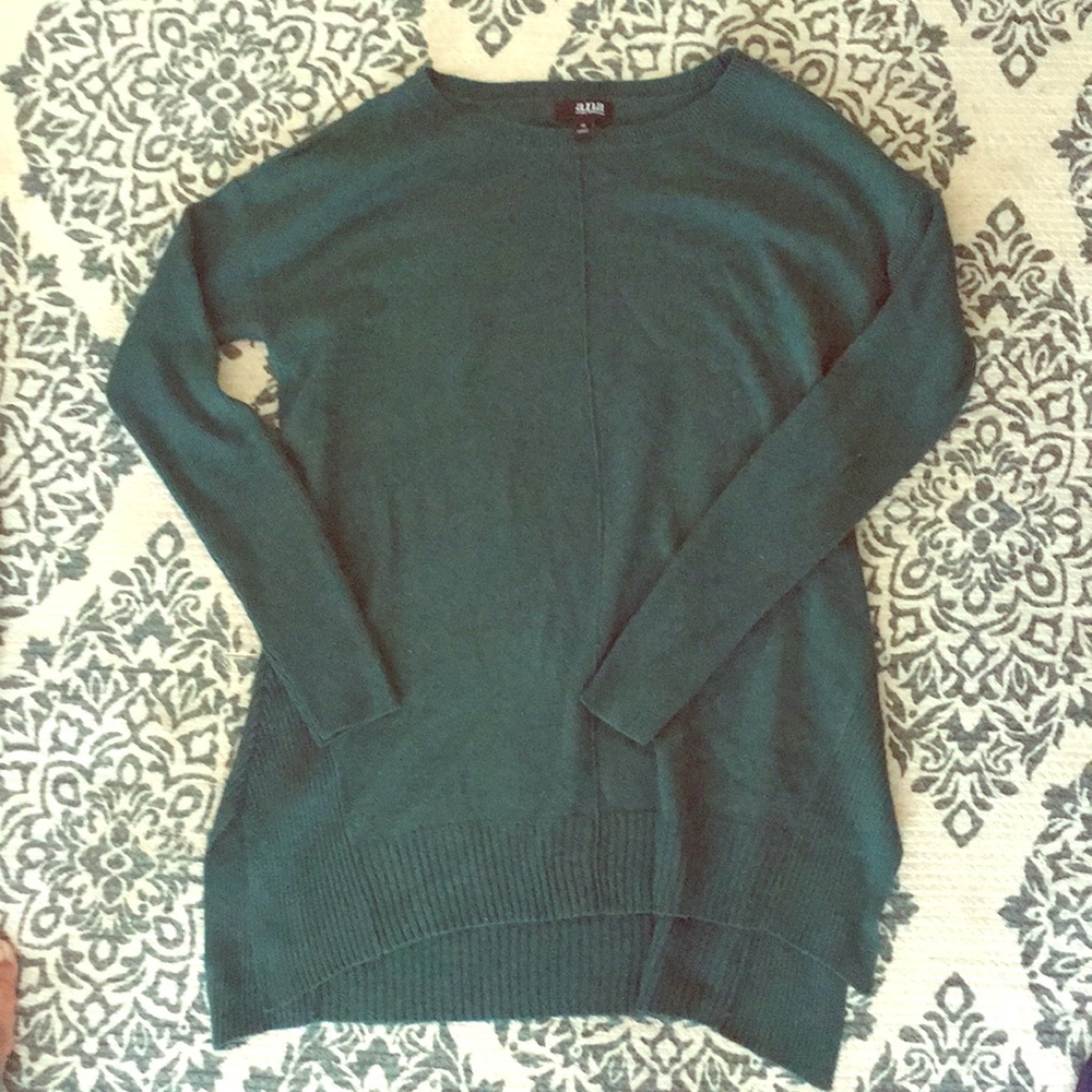 Forest green ANA long sleeve shirt w/cute details